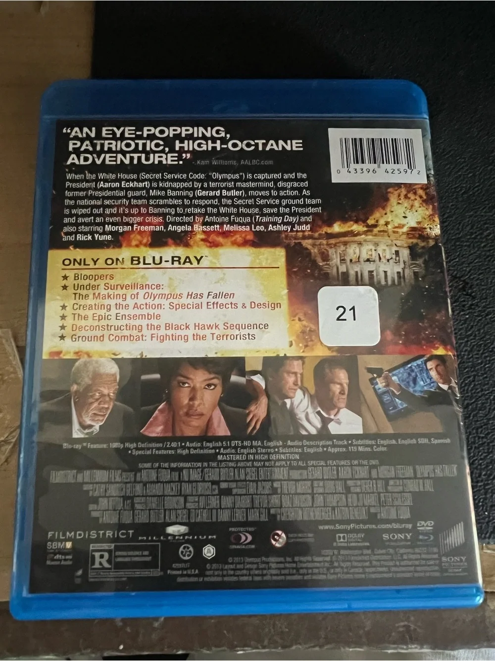 Sony Portable DVD Player Blue Case with Olympus Has Fallen Disc